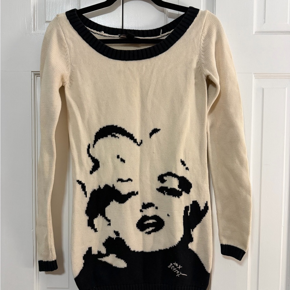 Betsey Johnson Cream and Black Marilyn Scoop Neck Sweater